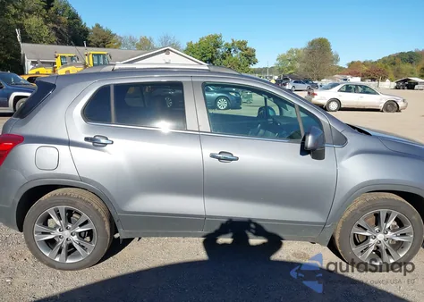2020 Chevrolet Trax Fwd Lt from USA, damaged, VIN 3GNCJLSB8LL301429